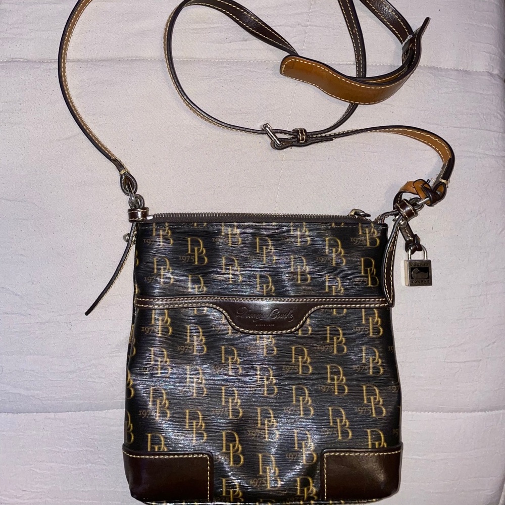 Dooney and Bourke Cross Body Purse